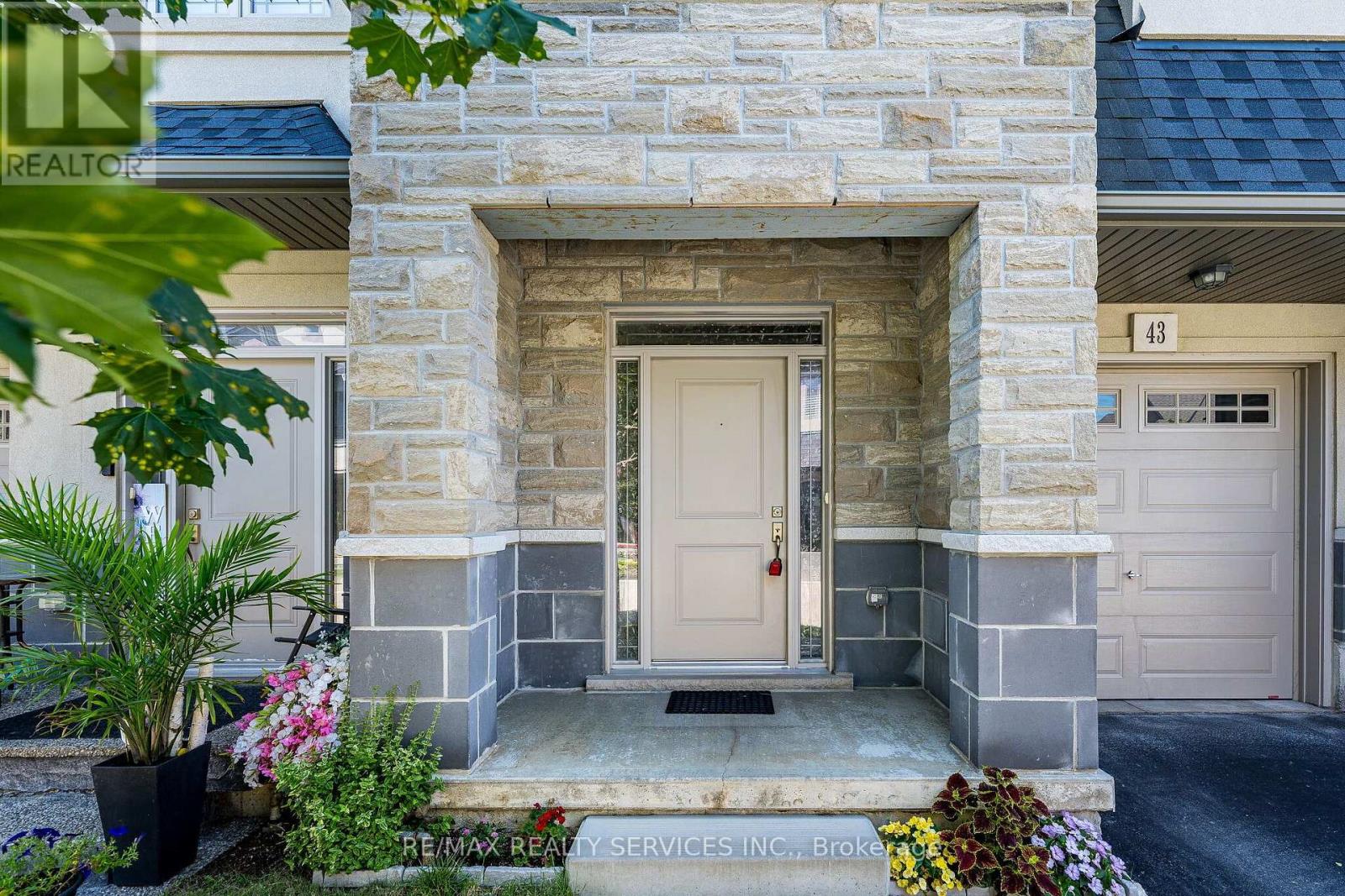 43 Sonoma Valley Crescent, Hamilton, Ontario  L9B 0J3 - Photo 5 - X13645752