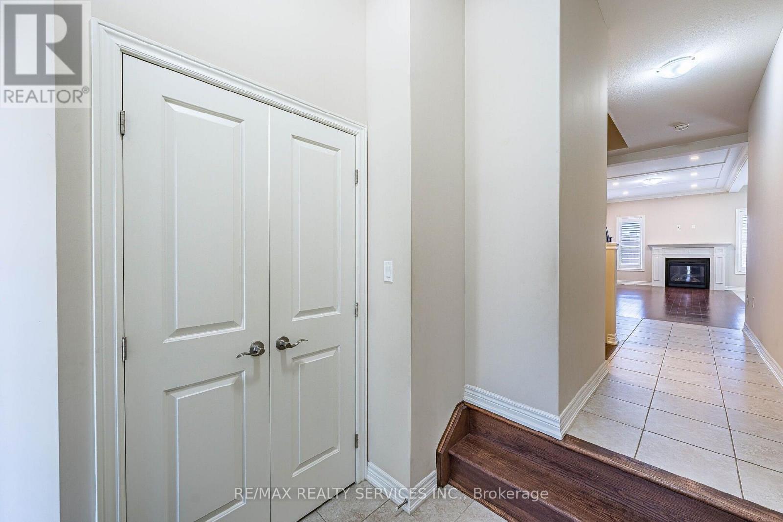 43 Sonoma Valley Crescent, Hamilton, Ontario  L9B 0J3 - Photo 8 - X13645752