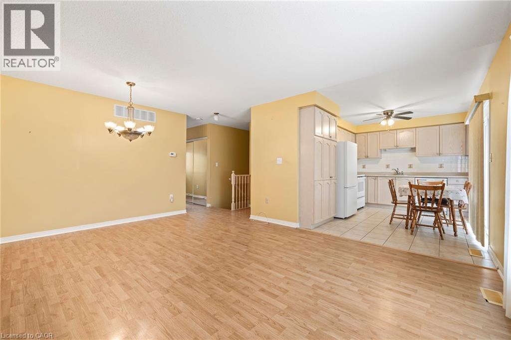 24 Kenyon Crescent Unit# 15, Grimsby, Ontario  L3M 5S4 - Photo 8 - 40811394