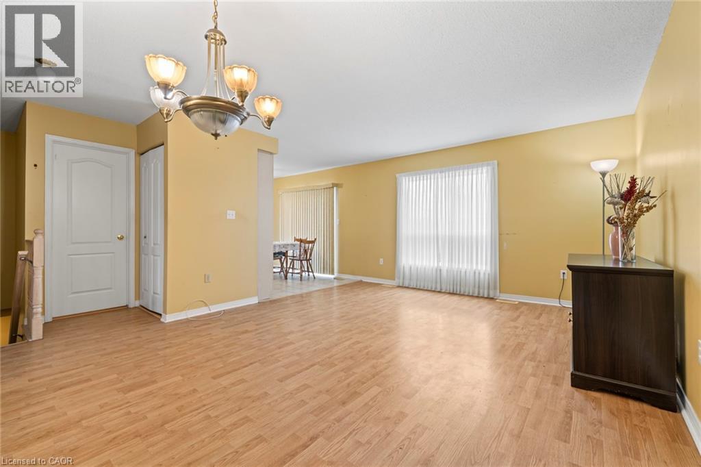 24 Kenyon Crescent Unit# 15, Grimsby, Ontario  L3M 5S4 - Photo 6 - 40811394