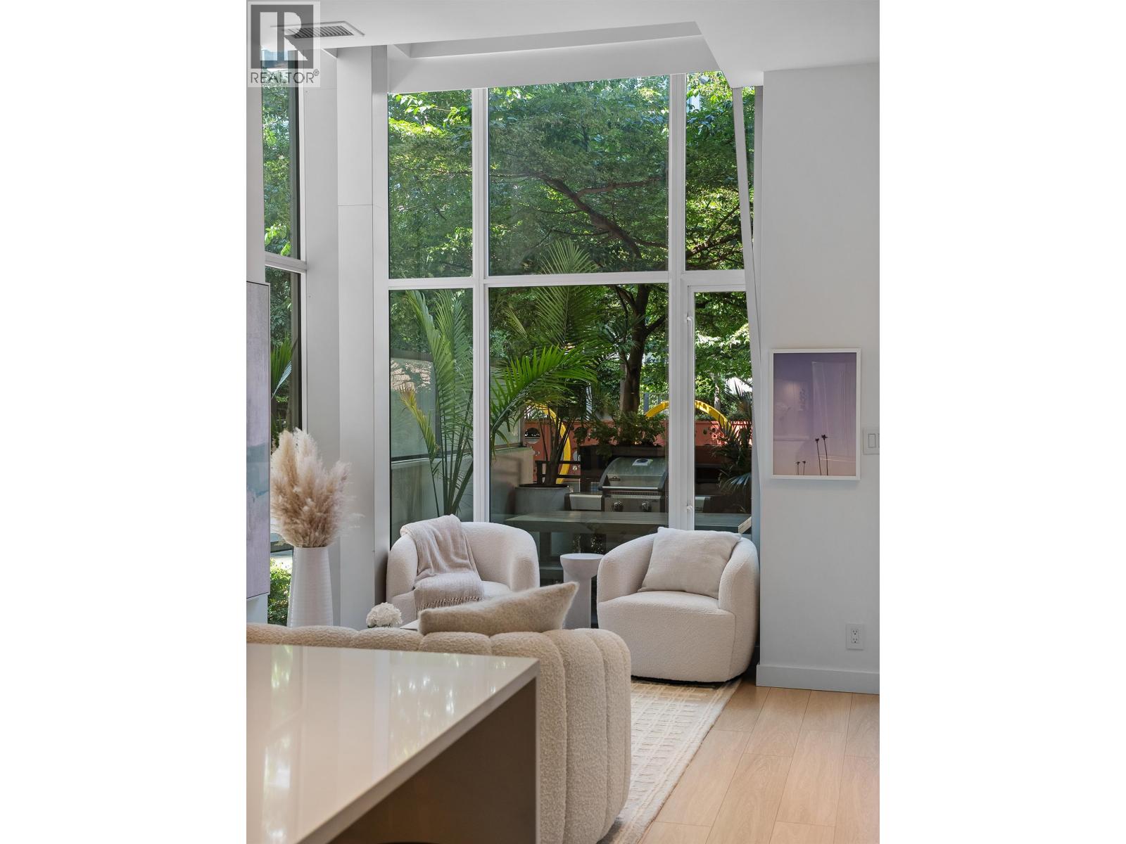 141 E 1st Avenue, Vancouver, British Columbia  V6A 0E8 - Photo 6 - R3152569