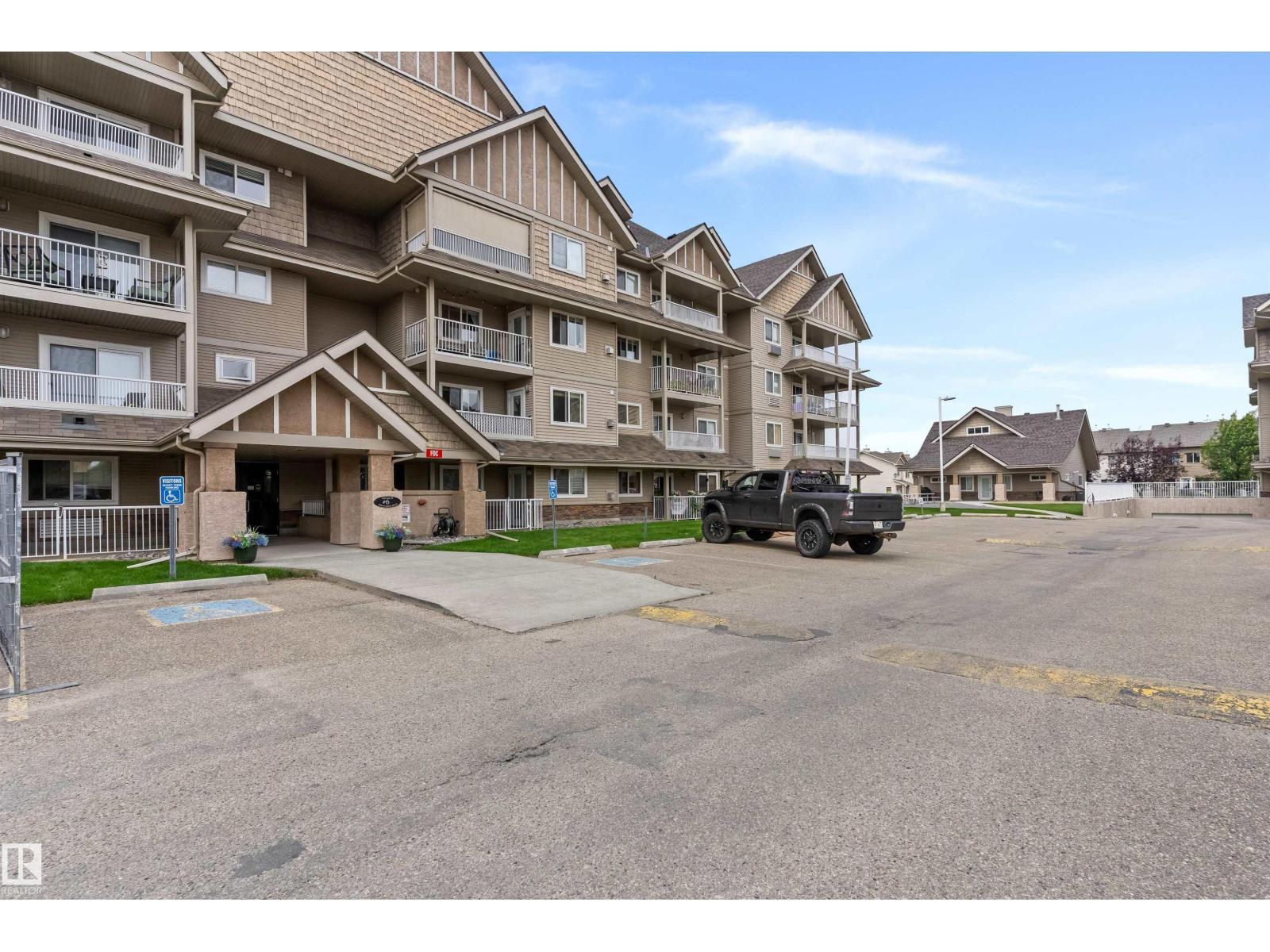 #305a 6 Spruce Ridge Dr, Spruce Grove, Alberta  T7X 4M5 - Photo 2 - E4502391