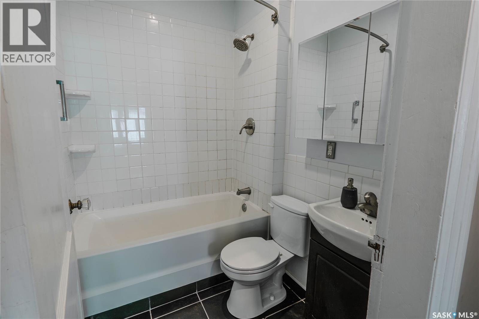 903 10th Street E, Saskatoon, Saskatchewan  S7H 0H6 - Photo 16 - SK044706