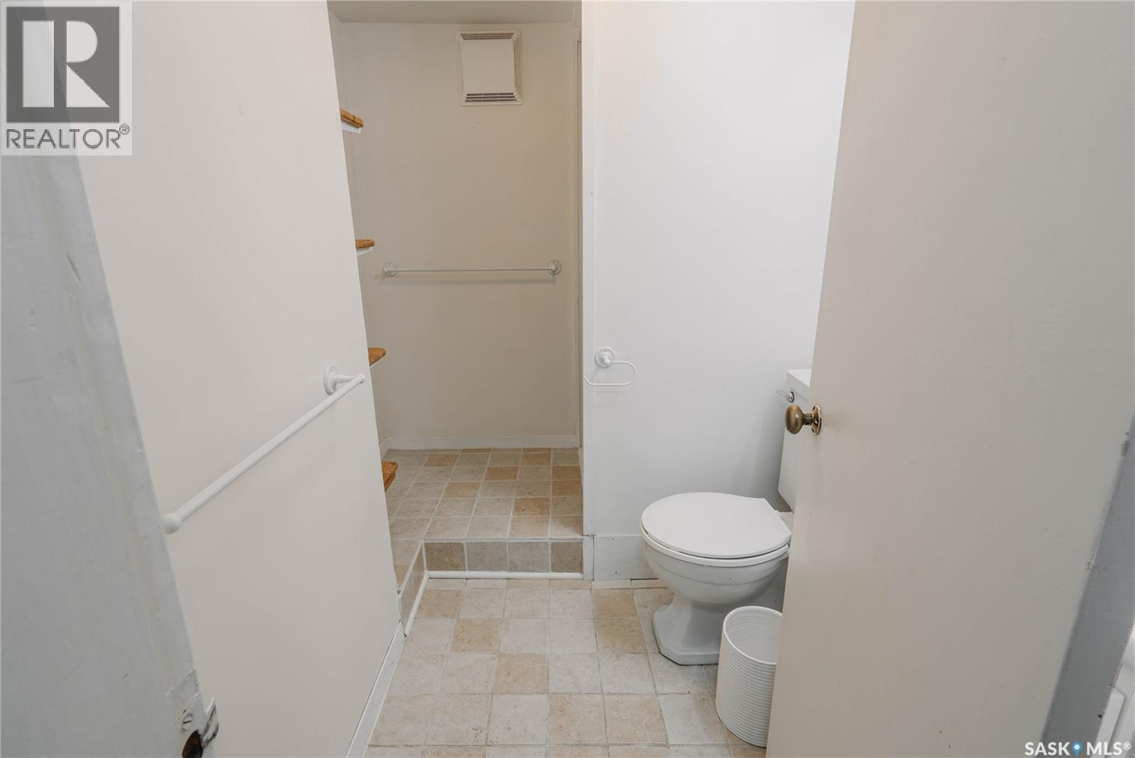 903 10th Street E, Saskatoon, Saskatchewan  S7H 0H6 - Photo 37 - SK044706