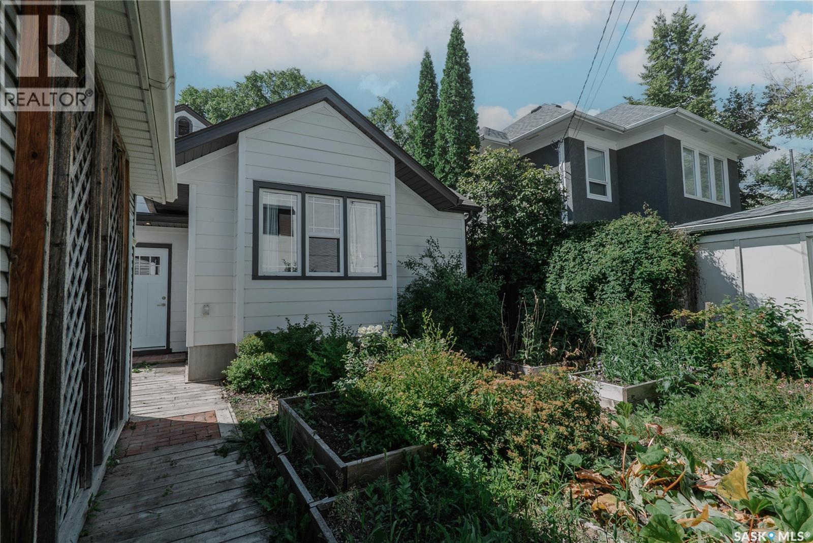 903 10th Street E, Saskatoon, Saskatchewan  S7H 0H6 - Photo 57 - SK044706