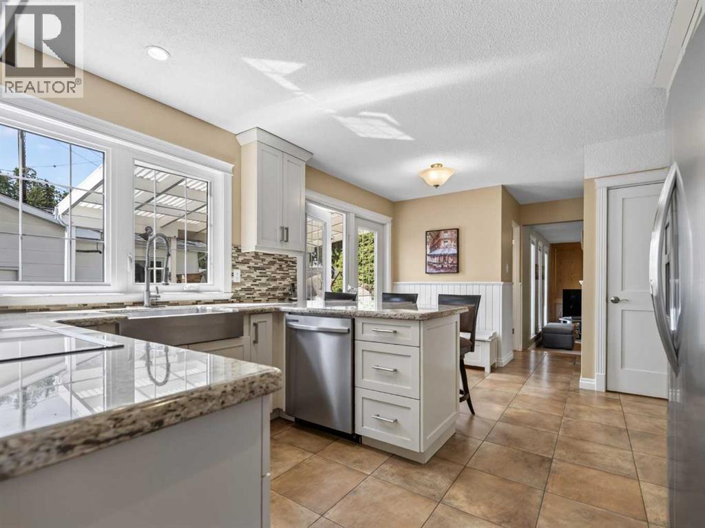 10723 Maplebend Drive SE, Calgary, Alberta  T2J 1X3 - Photo 12 - A2325046