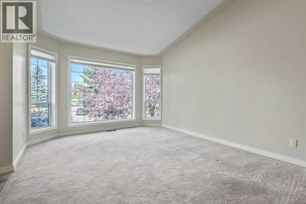 58 Sierra Morena Green SW, Calgary, Alberta  T3H 3E5 - Photo 5 - A2334582