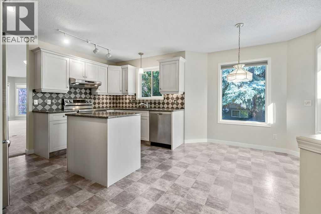 58 Sierra Morena Green SW, Calgary, Alberta  T3H 3E5 - Photo 12 - A2334582