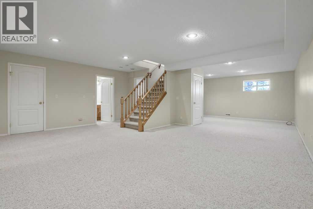 58 Sierra Morena Green SW, Calgary, Alberta  T3H 3E5 - Photo 27 - A2334582