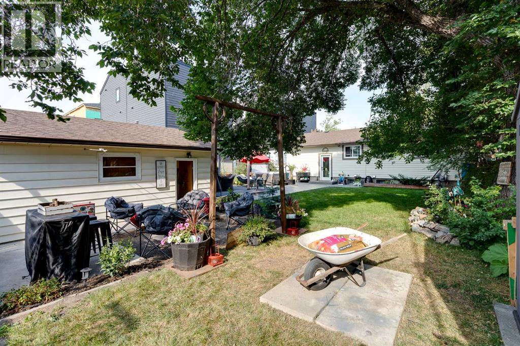 9111 Fairmount Drive SE, Calgary, Alberta  T2J 0R1 - Photo 33 - A2333351