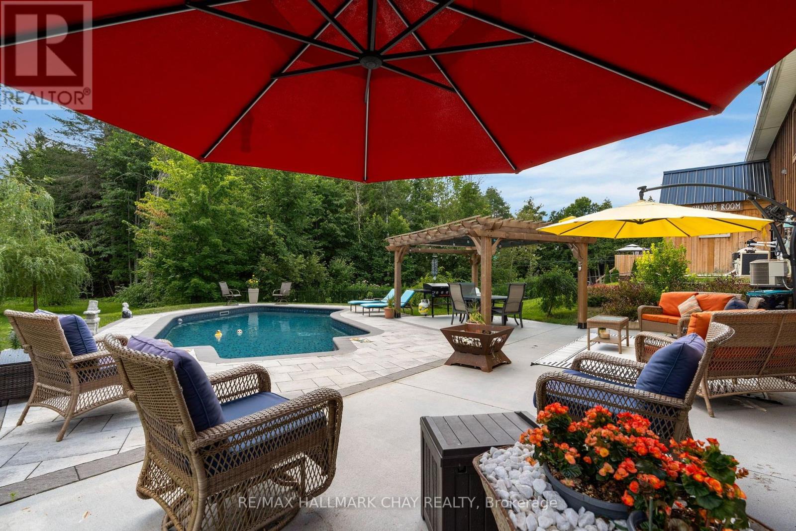 4193 Hogback Road, Clearview, Ontario  L0M 1K0 - Photo 2 - S13633010