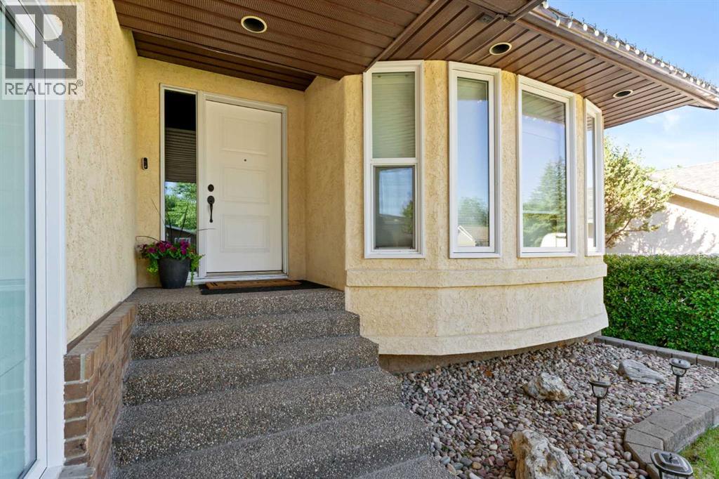 6005 Ash Street, Olds, Alberta  T4H 1K8 - Photo 8 - A2318954