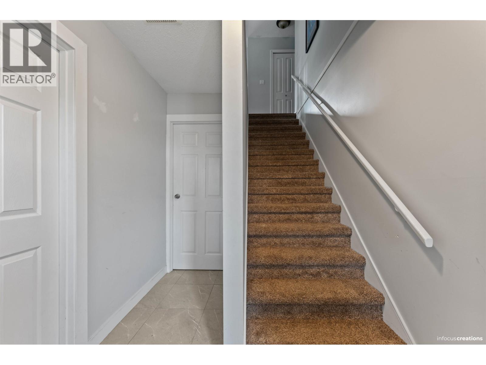 20445 Thorne Avenue, Maple Ridge, British Columbia  V2X 8V1 - Photo 13 - R3150081