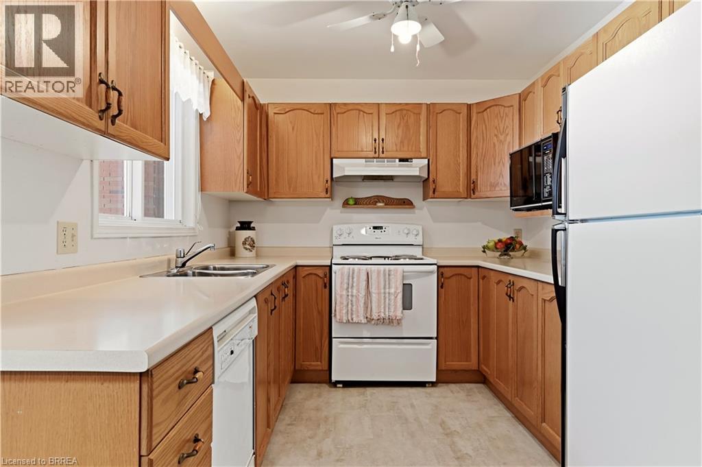 1030 Colborne Street E Unit# 19, Brantford, Ontario  N3S 3T6 - Photo 7 - 40852333