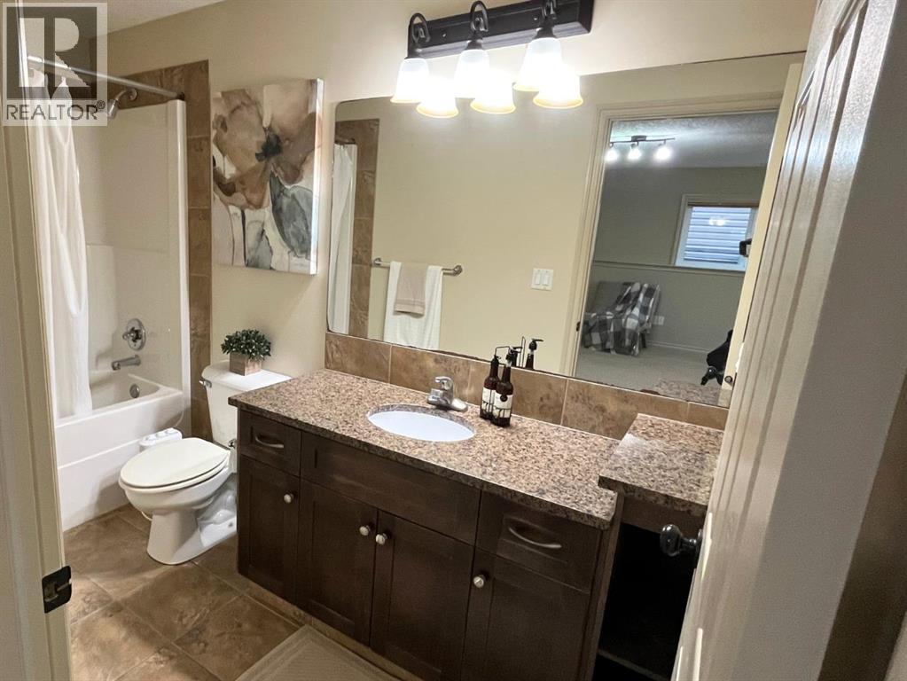 226 Gateway Manor S, Lethbridge, Alberta  T1K 5S1 - Photo 12 - A2329359