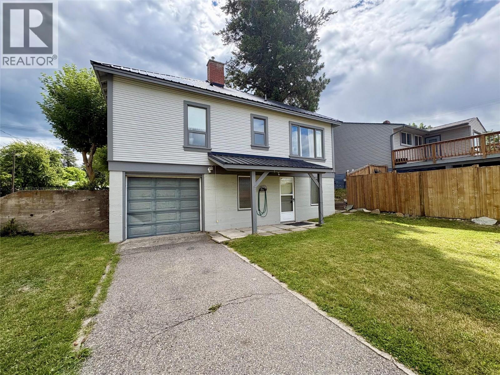 331 10th Avenue S, Cranbrook, British Columbia  V1C 2N5 - Photo 38 - 10378865
