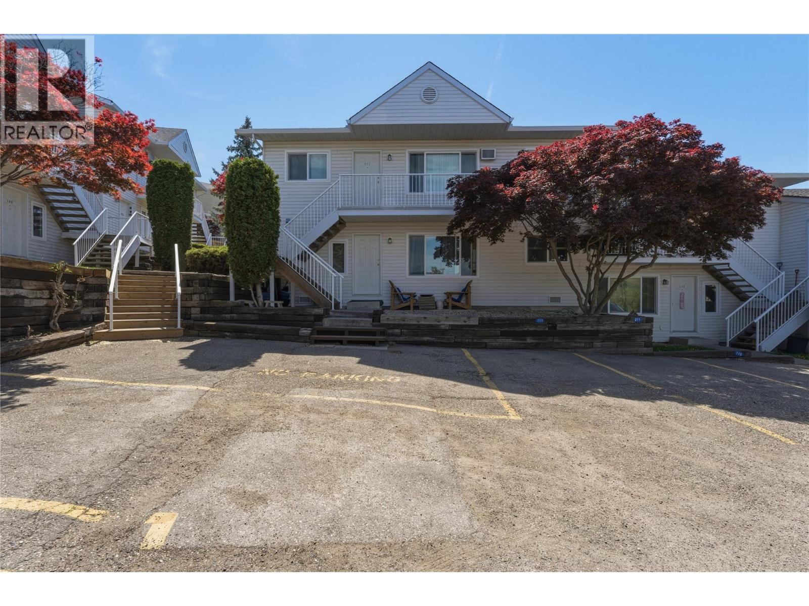 4305 Bellevue Drive Unit# 211, Vernon, British Columbia  V1T 9J2 - Photo 3 - 10387125