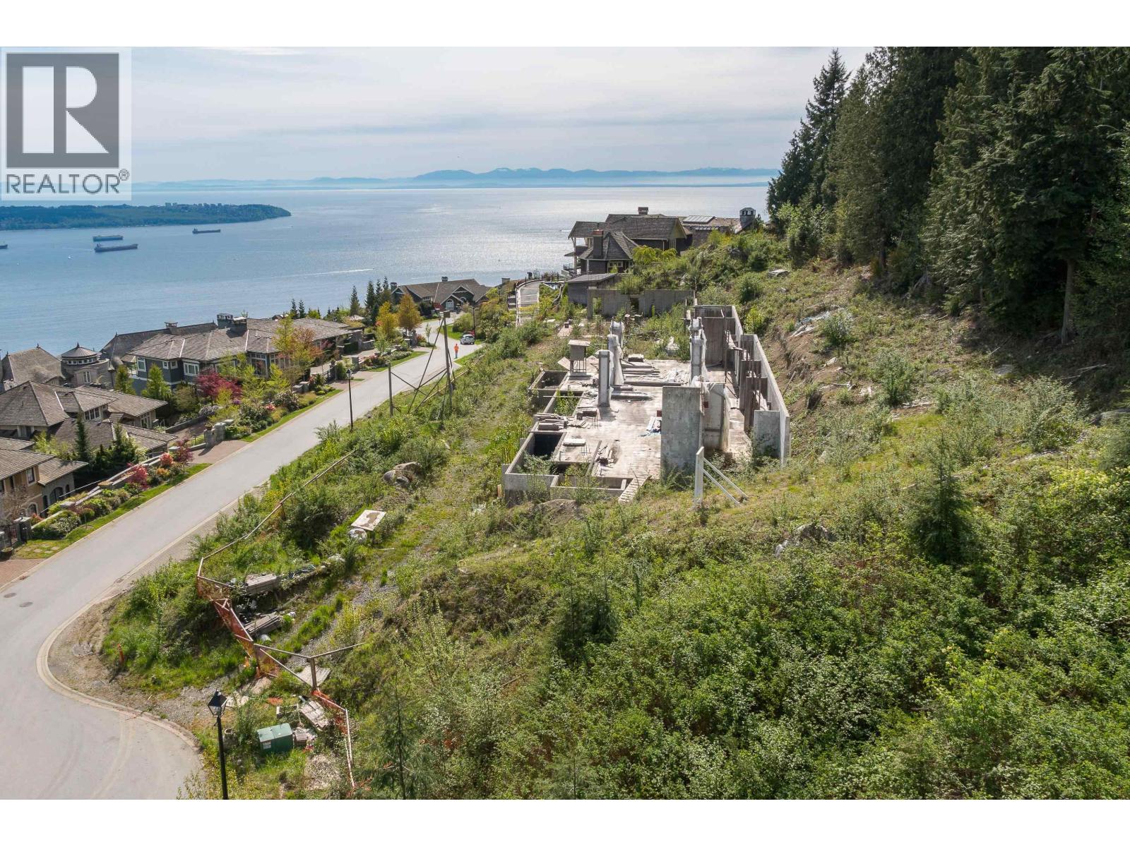 2345 Kadlec Court, West Vancouver, British Columbia  V7S 3K3 - Photo 33 - R3153303