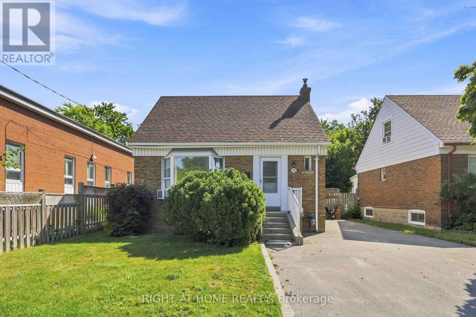 1351 WARDEN AVENUE, Toronto, Ontario