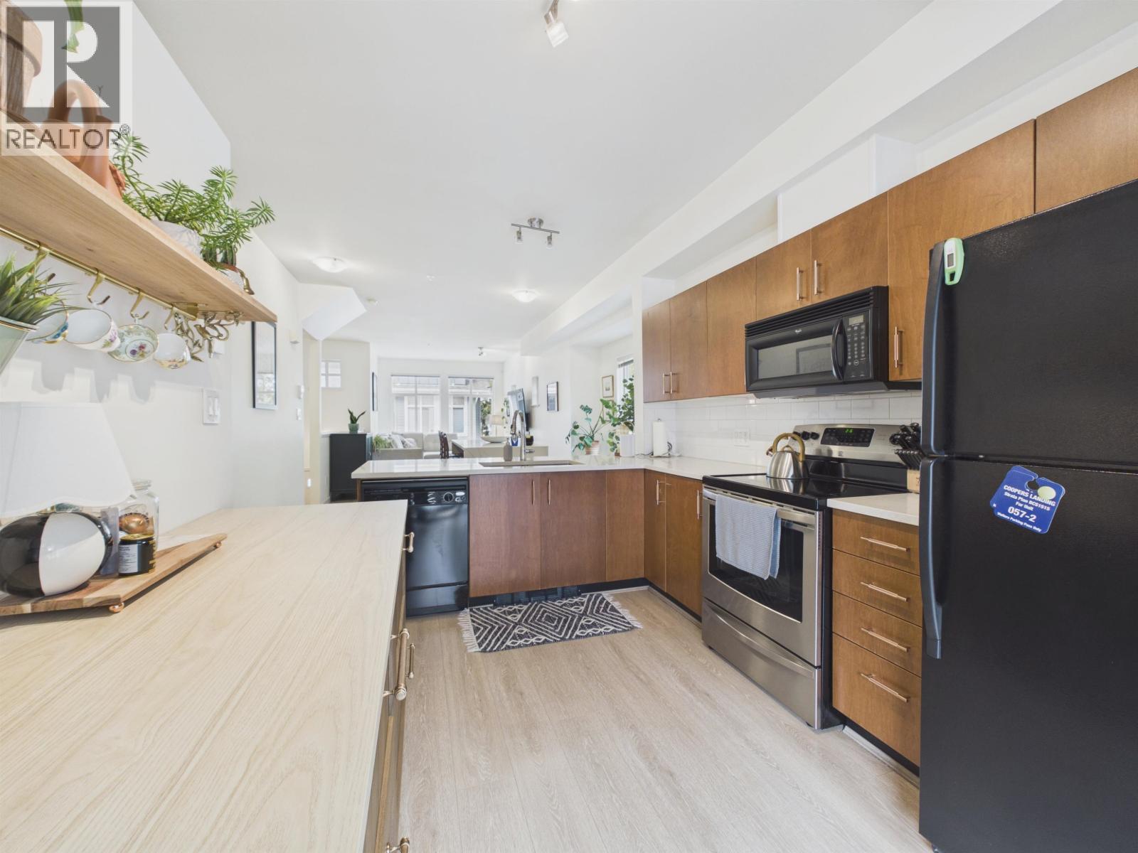 57 935 Ewen Avenue, New Westminster, British Columbia  V3M 0A1 - Photo 6 - R3153321