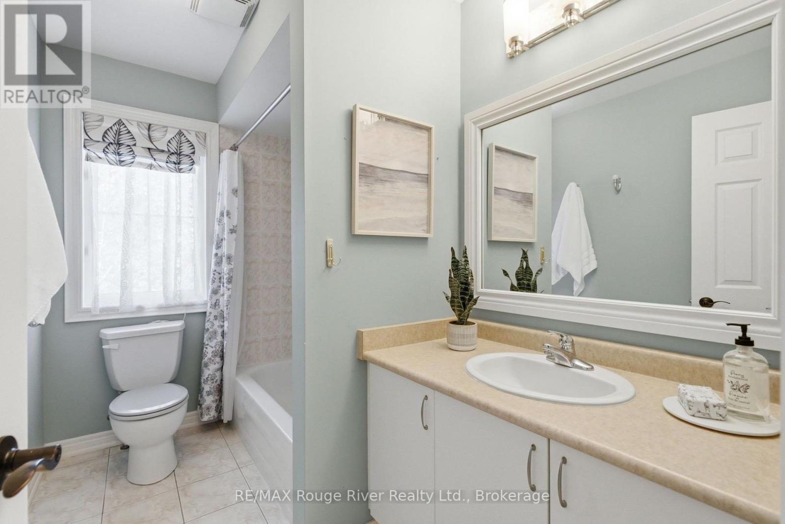 18 Rainbow Crescent, Whitby, Ontario  L1M 2N6 - Photo 35 - E13645710