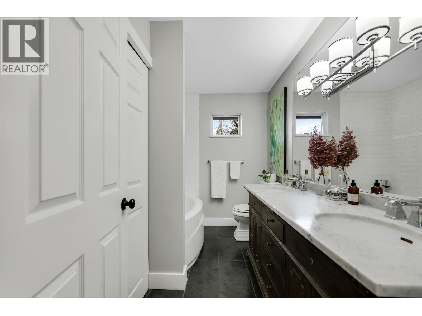 1014 Lanark Place, Squamish, British Columbia V0N 1T0 - Photo 17 - R3153307