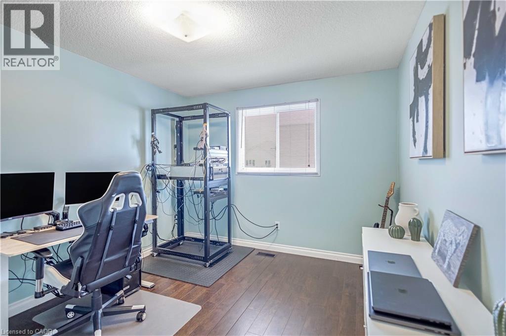 8 Brantdale Avenue, Hamilton, Ontario  L9C 1B7 - Photo 14 - 40853309