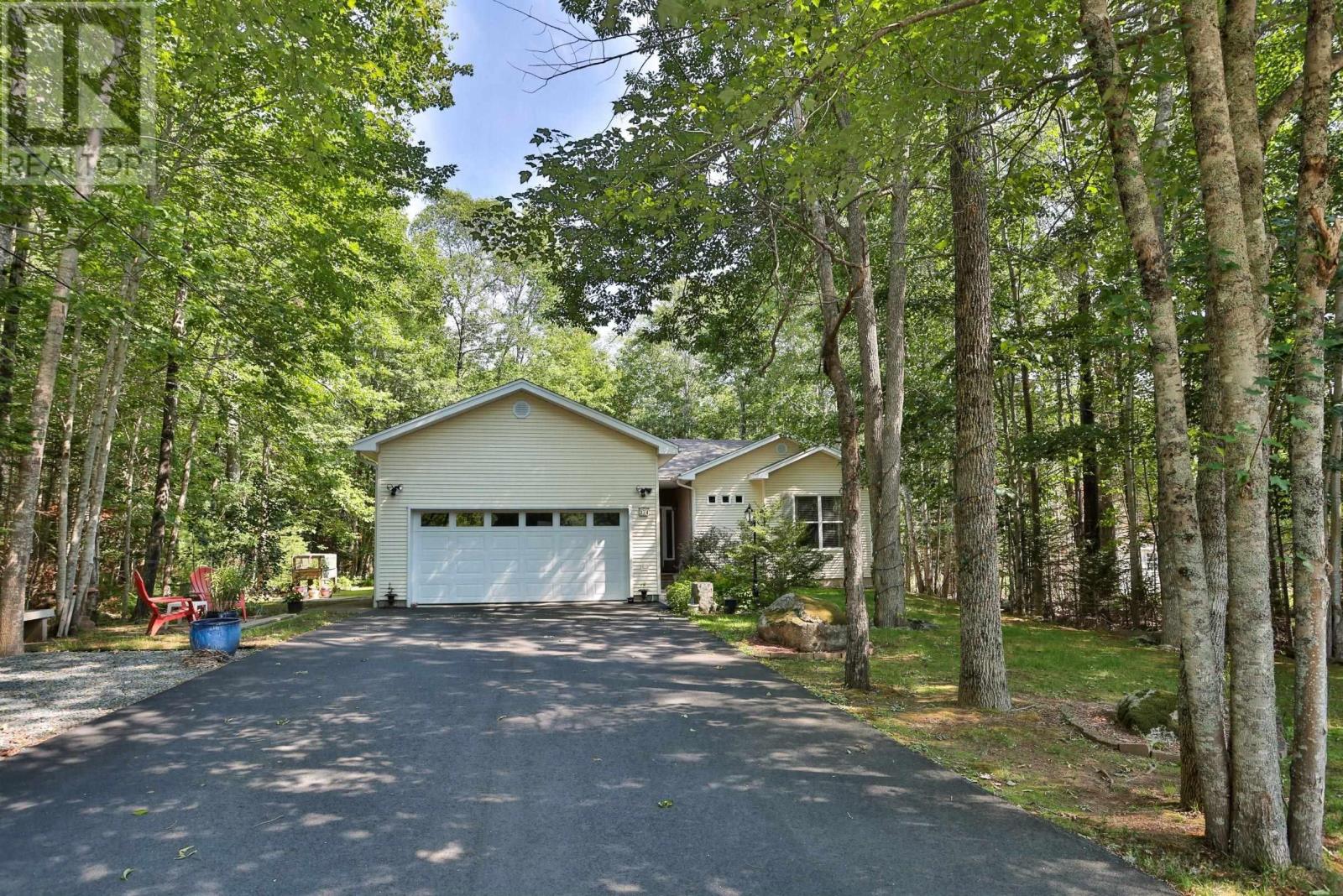 374 Brady Street, Bridgewater, Nova Scotia