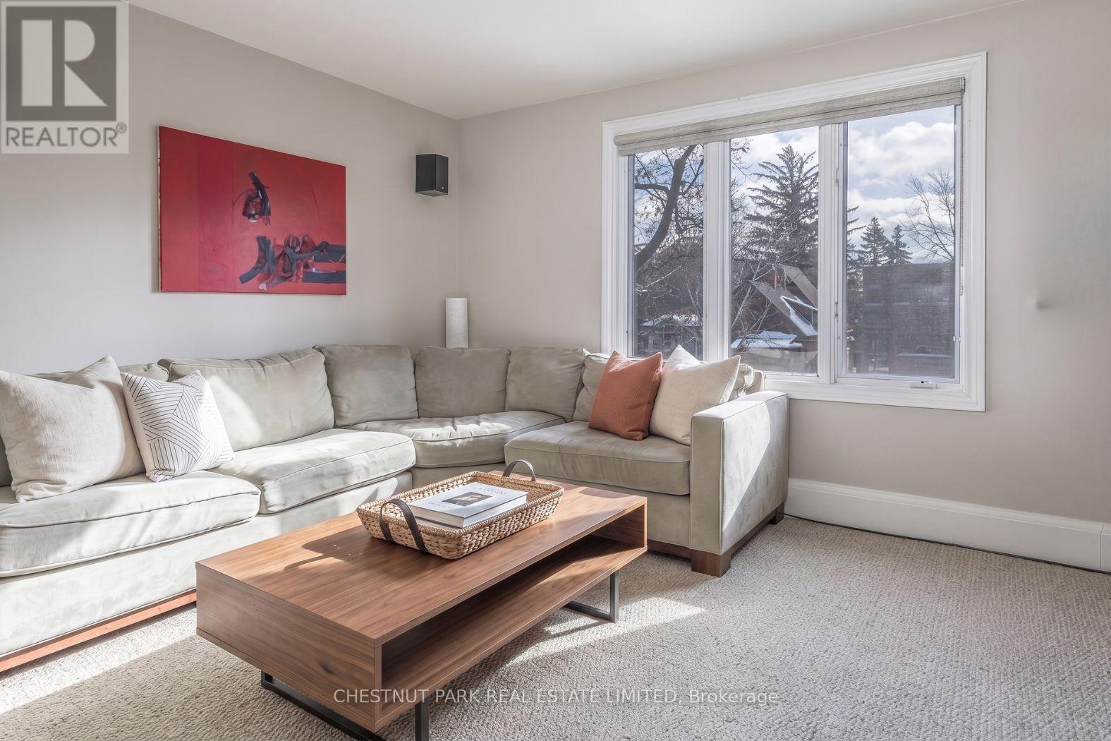 Upper - 340 Keewatin Avenue, Toronto, Ontario  M4P 2A5 - Photo 7 - C13645904