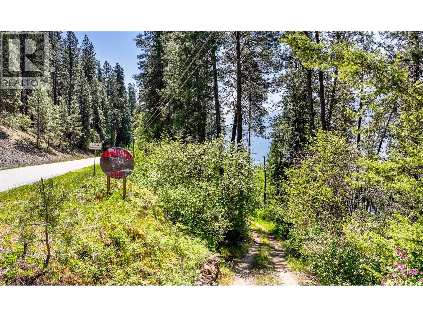 8281 Hwy 3a, Sirdar, British Columbia  V0B 2C0 - Photo 11 - 10385236