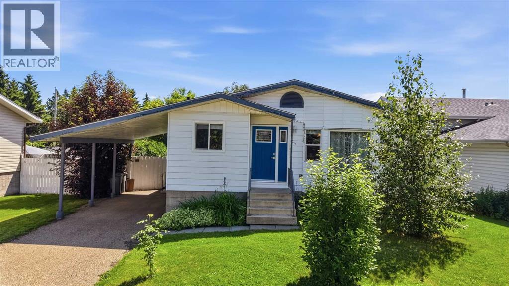 5017 61 Avenue Close, Ponoka, Alberta  T4J 1E7 - Photo 1 - A2327589