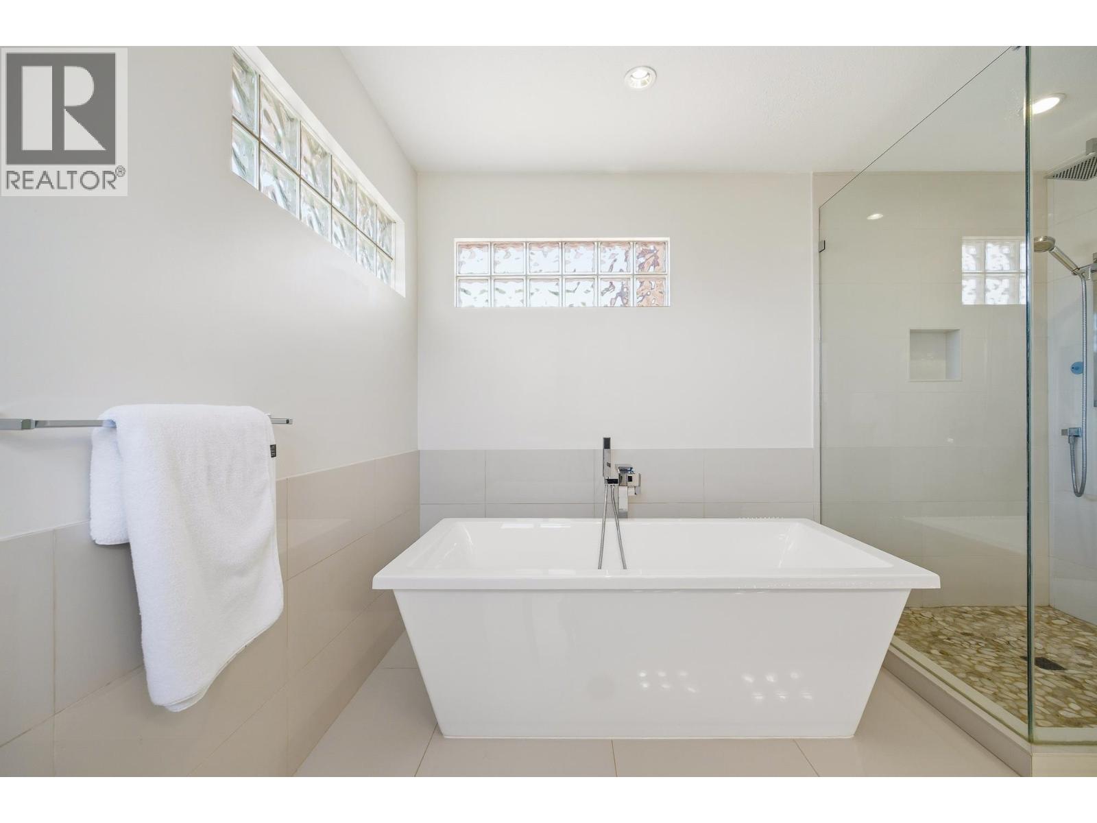 9113 Briar Road, Burnaby, British Columbia  V3N 4W8 - Photo 19 - R3139242