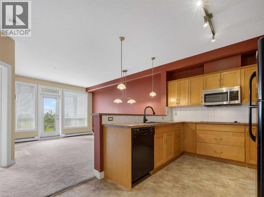 309, 3111 34 Avenue NW, Calgary, Alberta  T2L 0Y2 - Photo 4 - A2325645