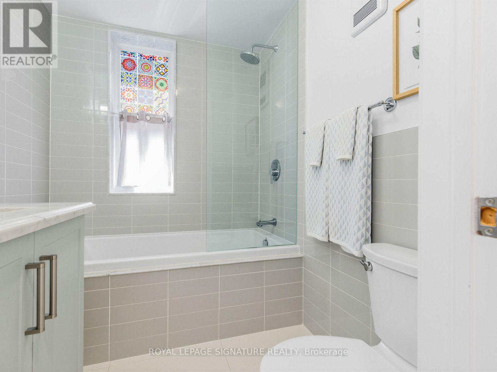 395 Shaw Street, Toronto, Ontario  M6J 2X4 - Photo 18 - C13645456