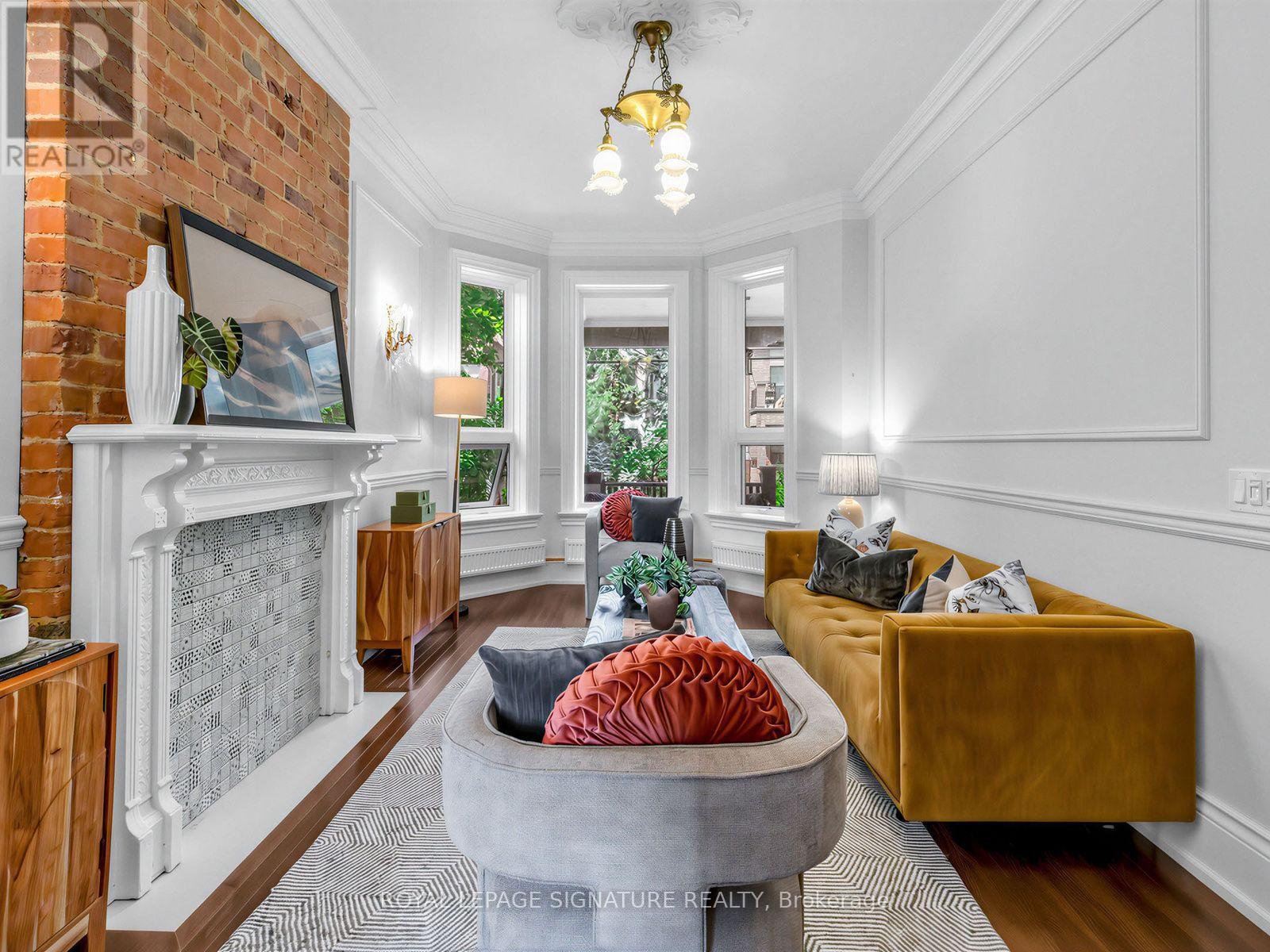 395 Shaw Street, Toronto, Ontario  M6J 2X4 - Photo 3 - C13645456
