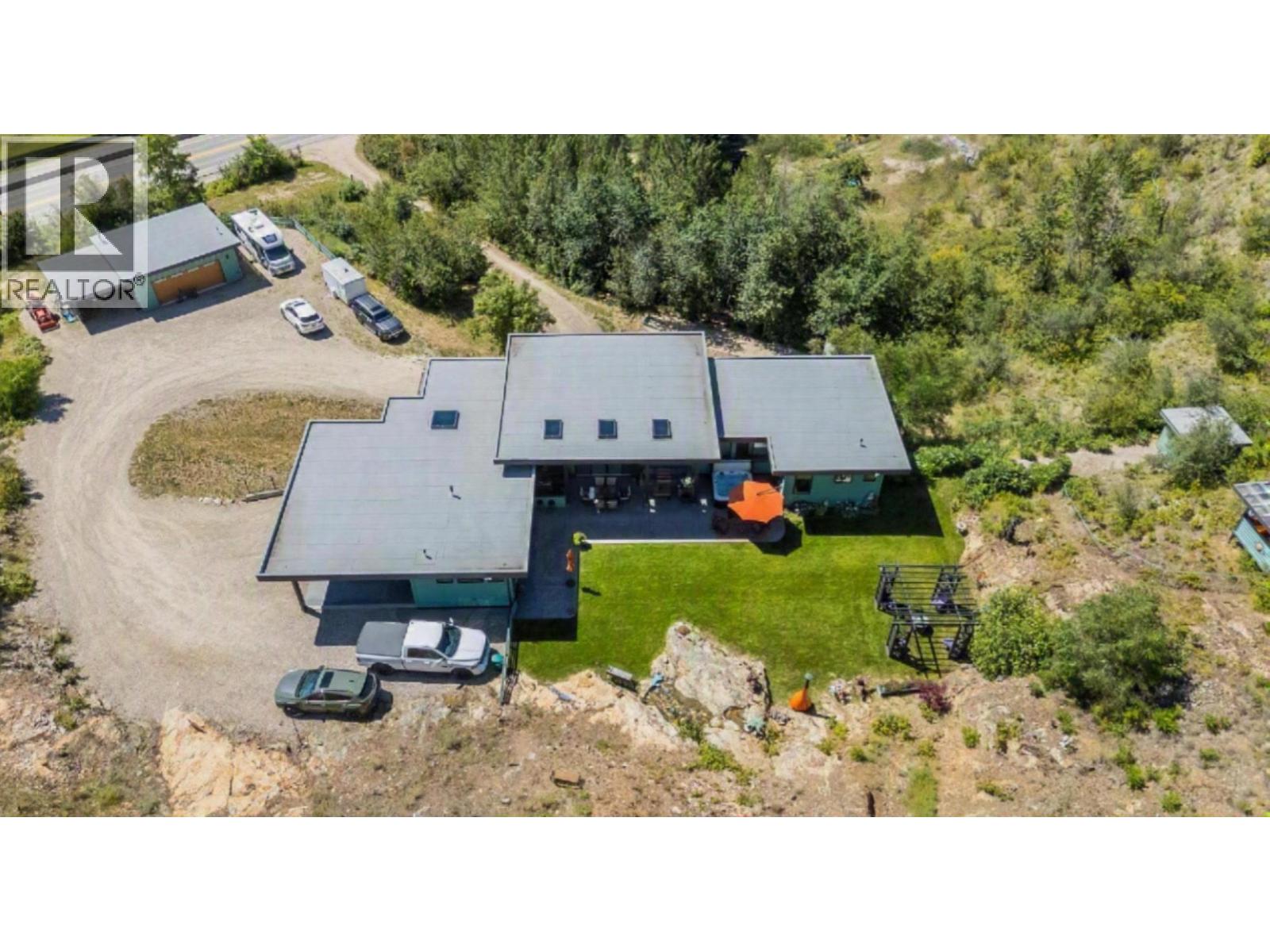 160 10th Avenue, Montrose, British Columbia  V0G 1P0 - Photo 83 - 10394364
