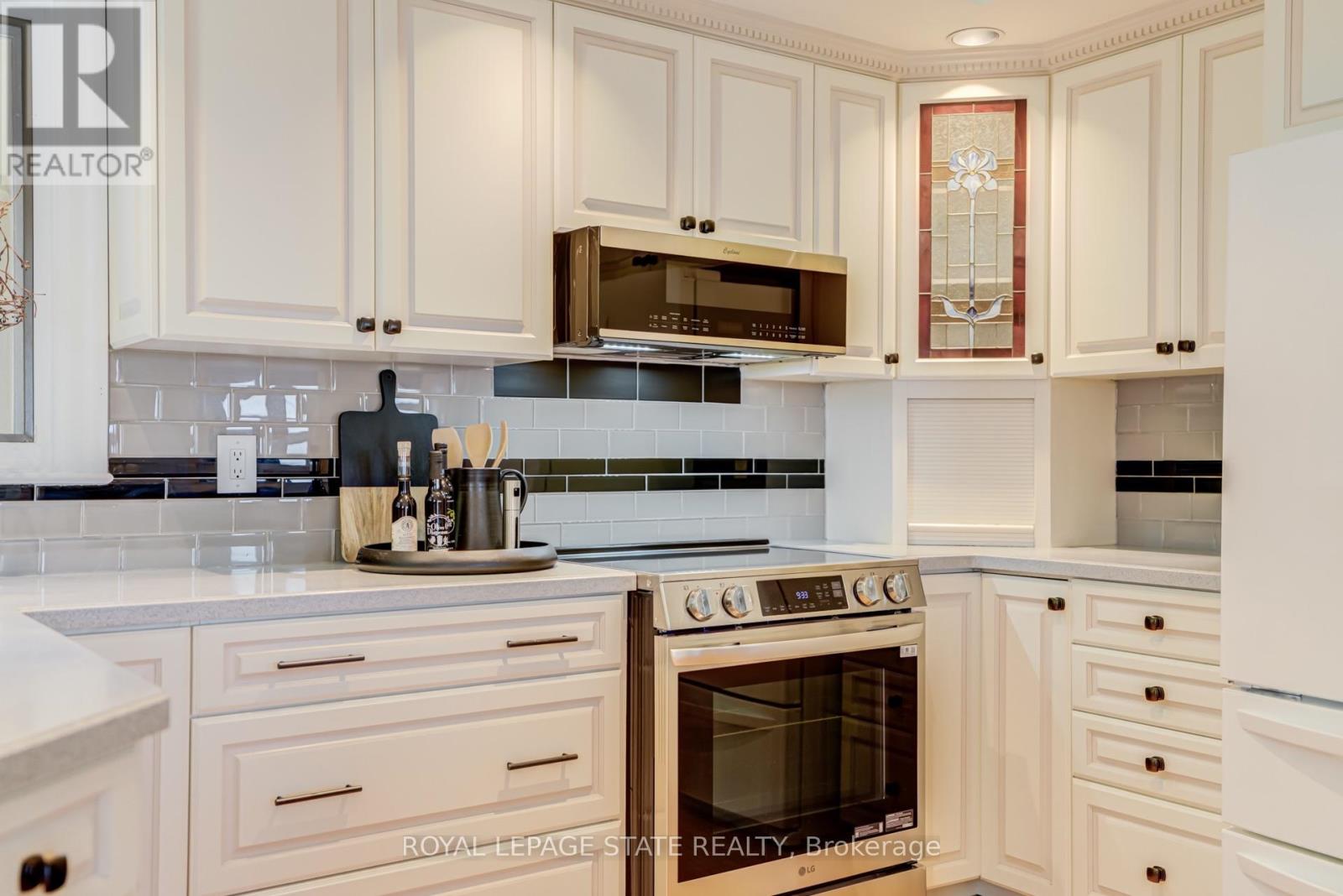 91 Mountain Park Avenue, Hamilton, Ontario  L9A 1A1 - Photo 17 - X12846604