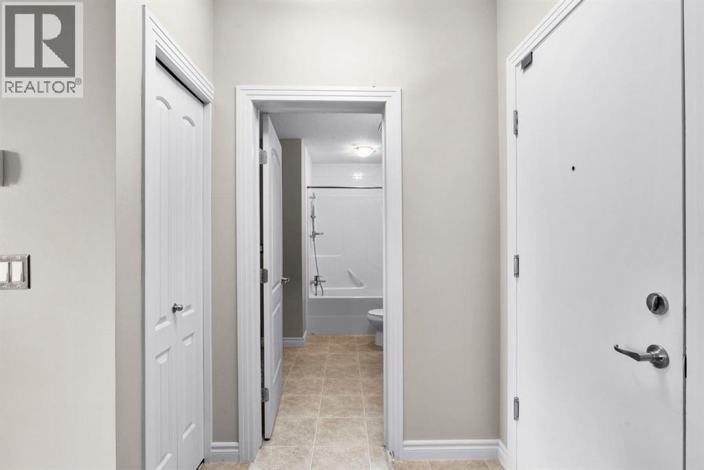 204, 3111 34 Avenue NW, Calgary, Alberta T3L 0Y2 - Photo 5 - A2335223
