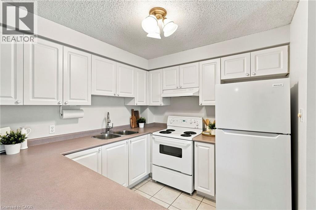 1701 Lampman Avenue Unit# 204, Burlington, Ontario  L7L 6R7 - Photo 8 - 40853840