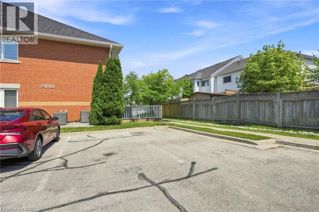 1701 Lampman Avenue Unit# 204, Burlington, Ontario  L7L 6R7 - Photo 19 - 40853840