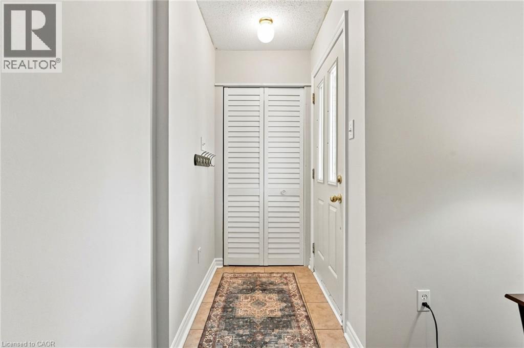 1701 Lampman Avenue Unit# 204, Burlington, Ontario  L7L 6R7 - Photo 4 - 40853840