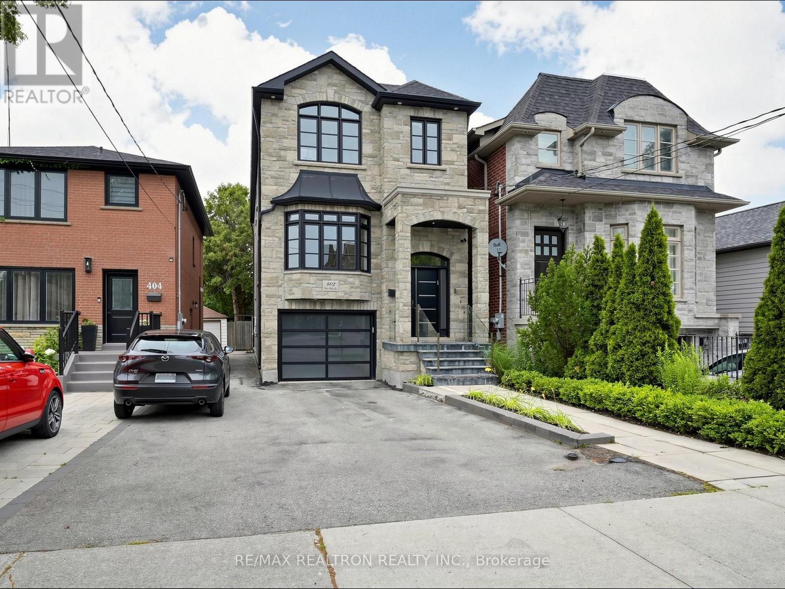 402 Glen Park Avenue, Toronto, Ontario  M6B 2E5 - Photo 2 - W13645842