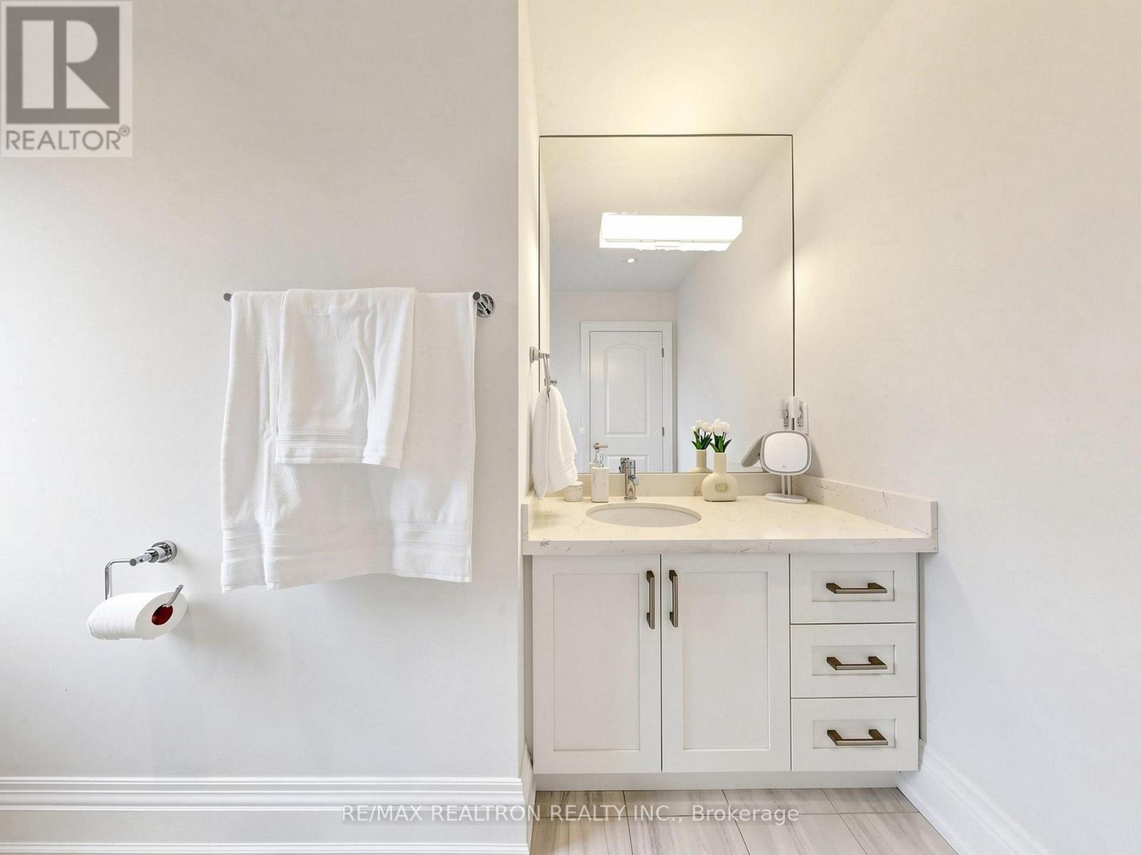 402 Glen Park Avenue, Toronto, Ontario  M6B 2E5 - Photo 31 - W13645842