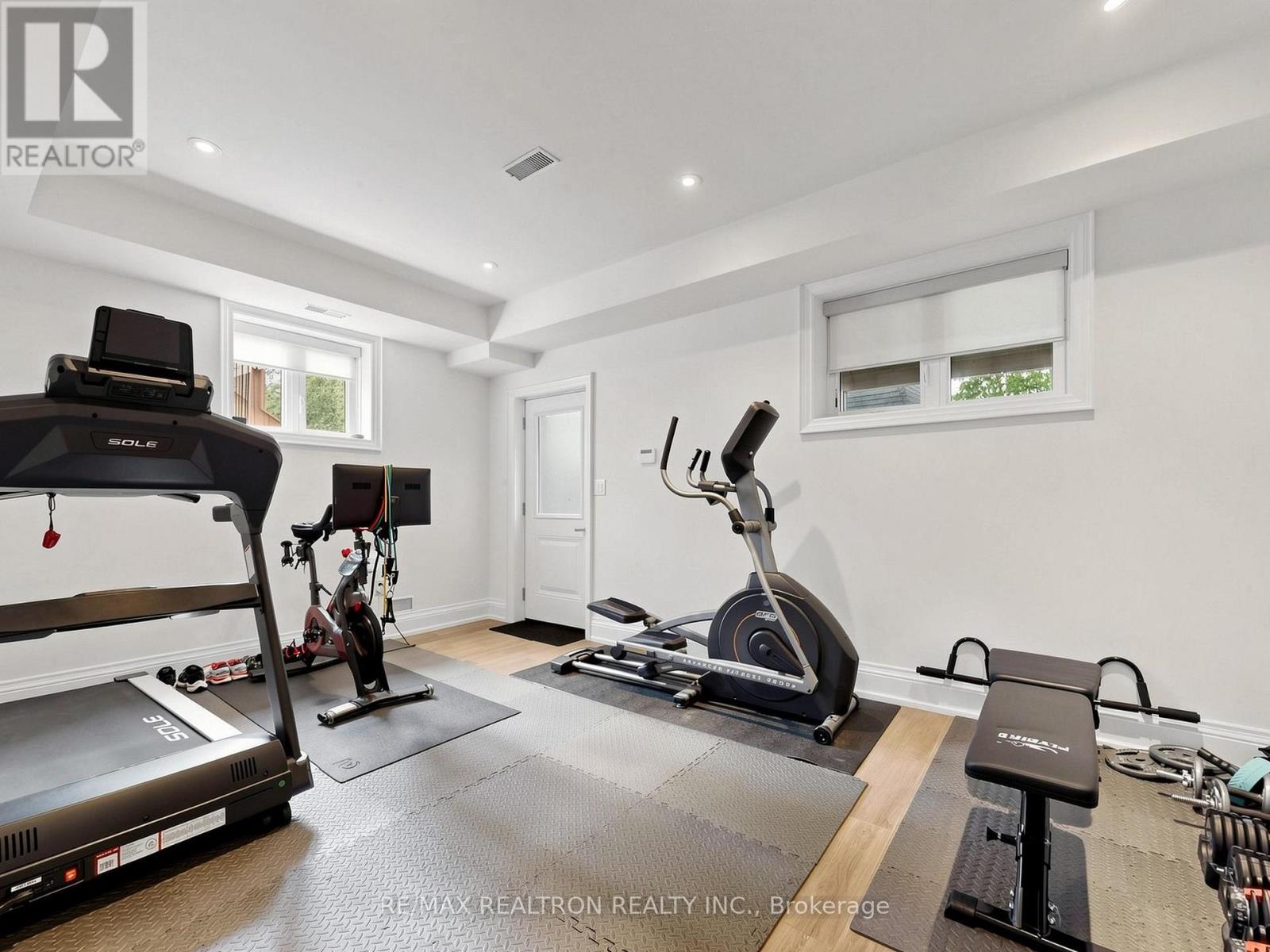 402 Glen Park Avenue, Toronto, Ontario  M6B 2E5 - Photo 40 - W13645842