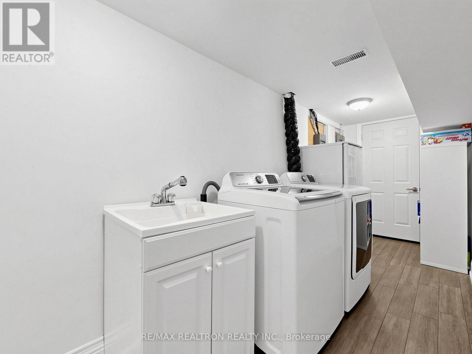 402 Glen Park Avenue, Toronto, Ontario  M6B 2E5 - Photo 41 - W13645842