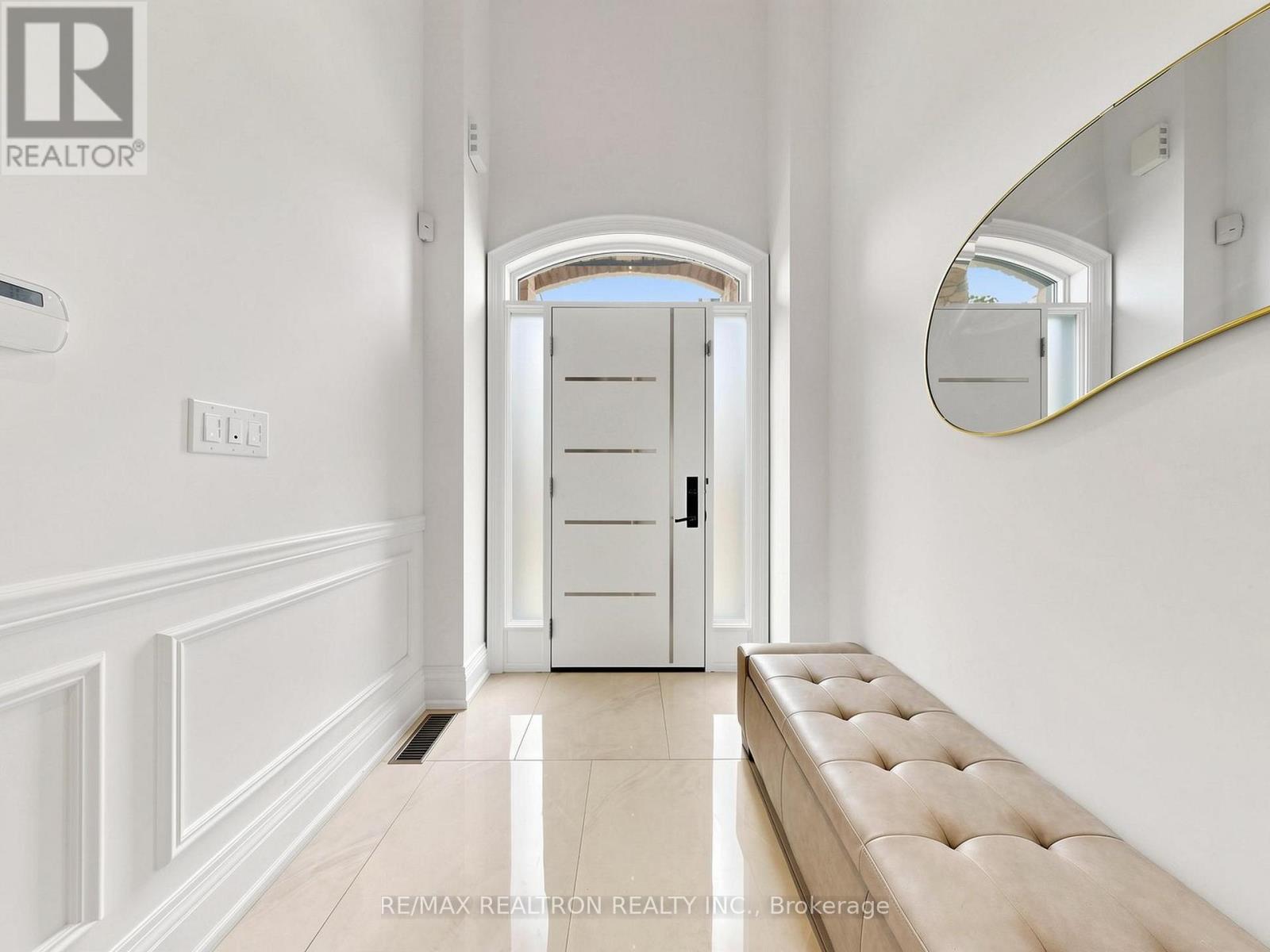 402 Glen Park Avenue, Toronto, Ontario  M6B 2E5 - Photo 7 - W13645842