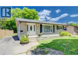152 CLARK Avenue, Kitchener, Ontario
