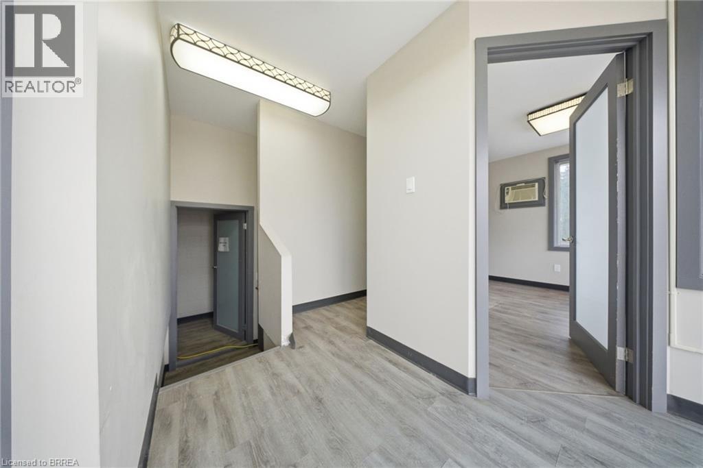 50 King George Road Unit# 3, Brantford, Ontario  N3R 5K7 - Photo 9 - 40825502