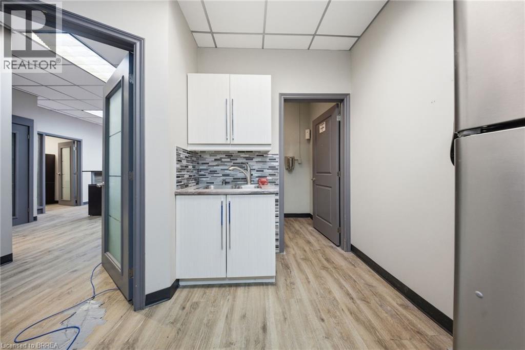 50 King George Road Unit# 3, Brantford, Ontario  N3R 5K7 - Photo 20 - 40825502