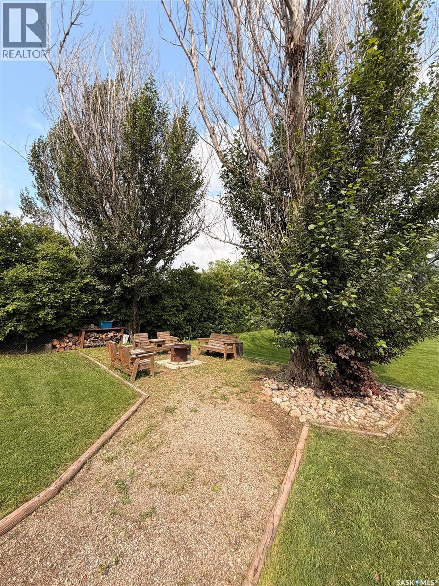 415 9th Avenue E, Meadow Lake, Saskatchewan  S9X 1H1 - Photo 4 - SK044661